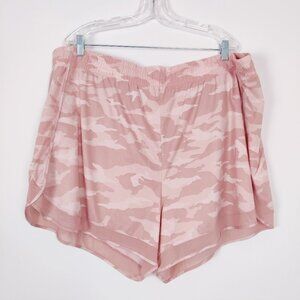 Athleta Women's Pink Camouflage Print Mesh Racer Run Shorts 4 Size 3XL Athletic